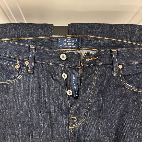 Men’s Lucky Brand Jeans - Picture 3 of 5
